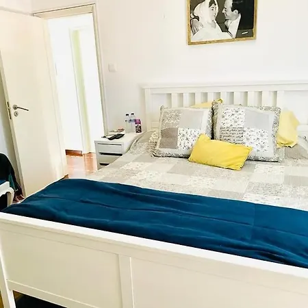 Villa Moradia T4 Com Piscina E Churrasco Estoril