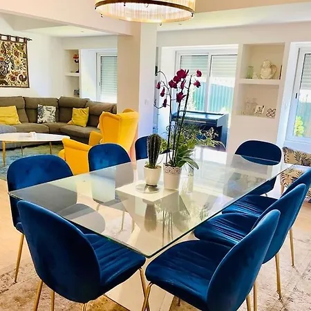Moradia T4 Com Piscina E Churrasco * Estoril